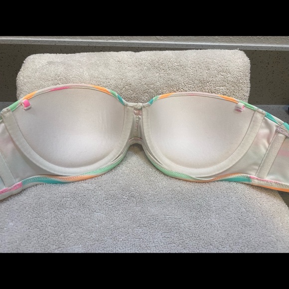Victoria secret bikini top - Picture 3 of 3